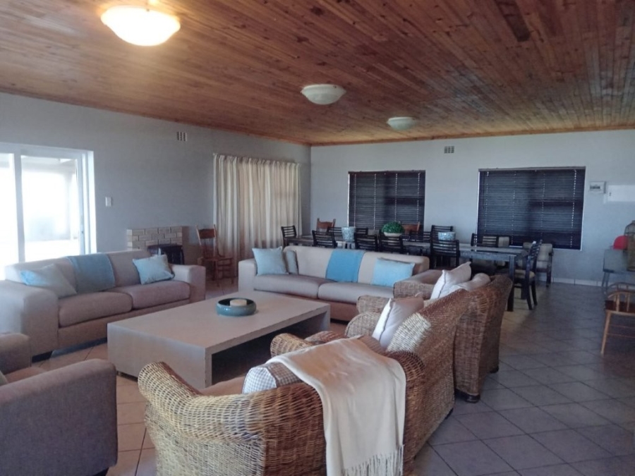 6 Bedroom Property for Sale in Aston Bay Eastern Cape